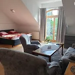 Kiostermühle - Parkplätze, Spielplatz, Biergarten, Badesee, E-auto Ladepunkt Apartamento