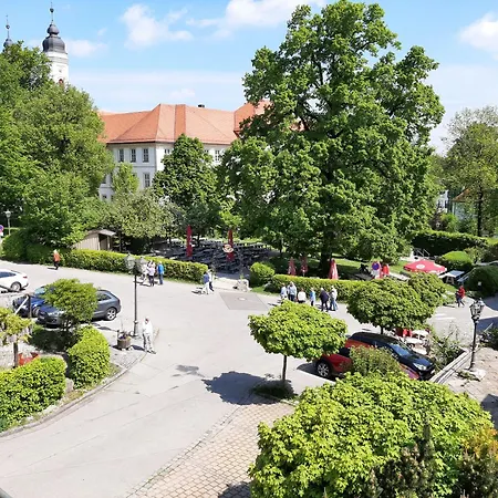 Kiostermuehle - Parkplaetze, Spielplatz, Biergarten, Badesee, E-auto Ladepunkt Apartment *