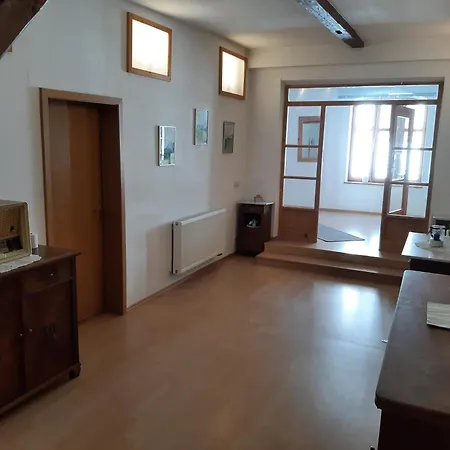 Apartment Kiostermuehle - Parkplaetze, Spielplatz, Biergarten, Badesee, E-auto Ladepunkt Irsee