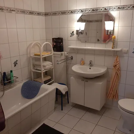 Apartment Kiostermuehle - Parkplaetze, Spielplatz, Biergarten, Badesee, E-auto Ladepunkt Irsee